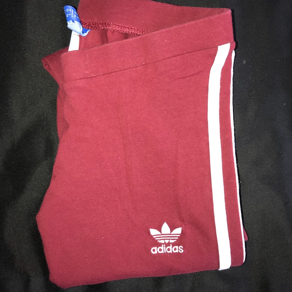 NWOT Adidas Trefoil Logo Leggings
